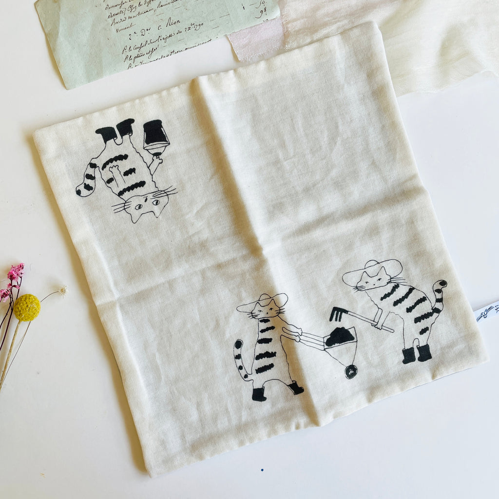 Toraneko Bonbon Organic Cotton Handkerchief (A)