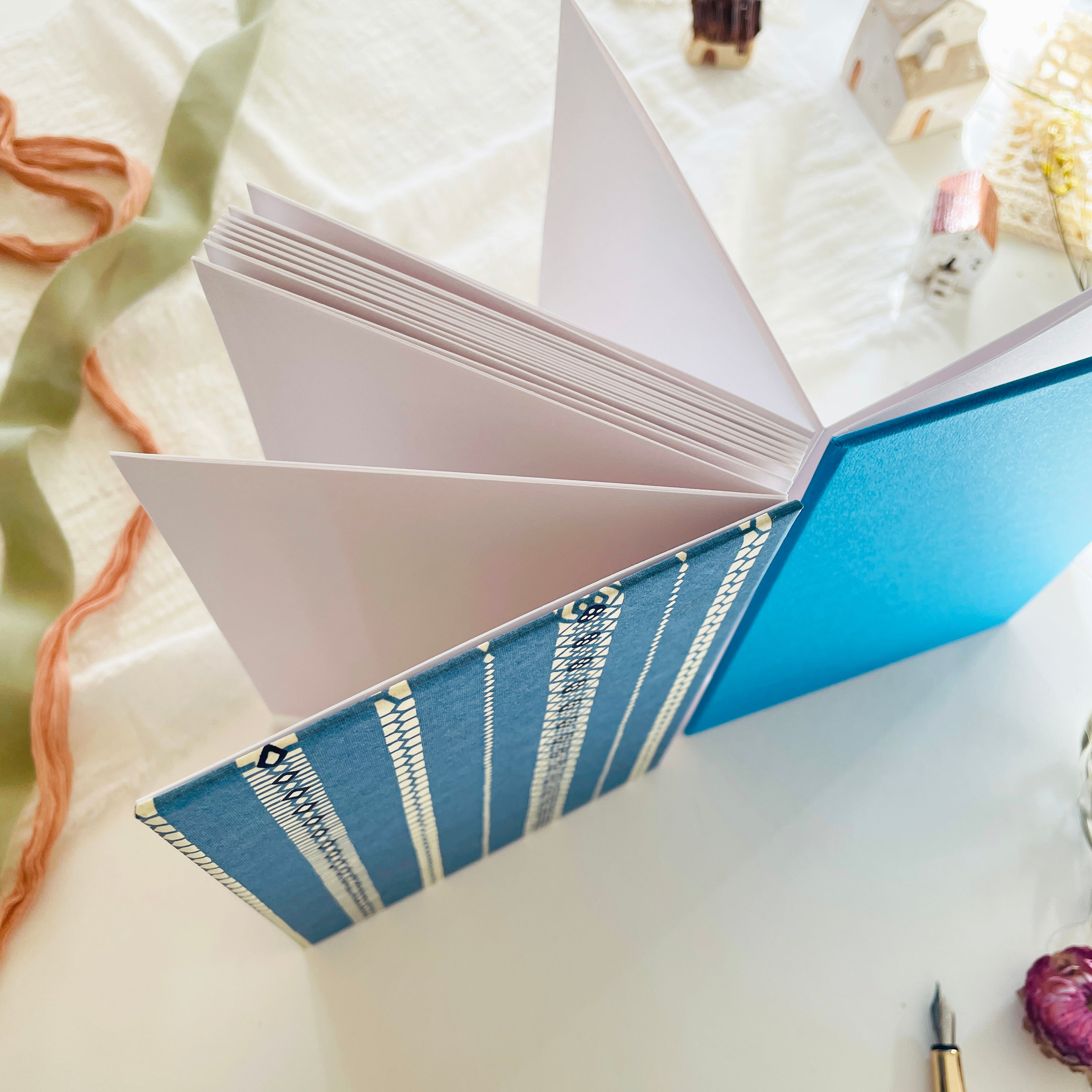 Shogadou Japanese Karakusa Accordion Book(B-4) – niconeco zakkaya