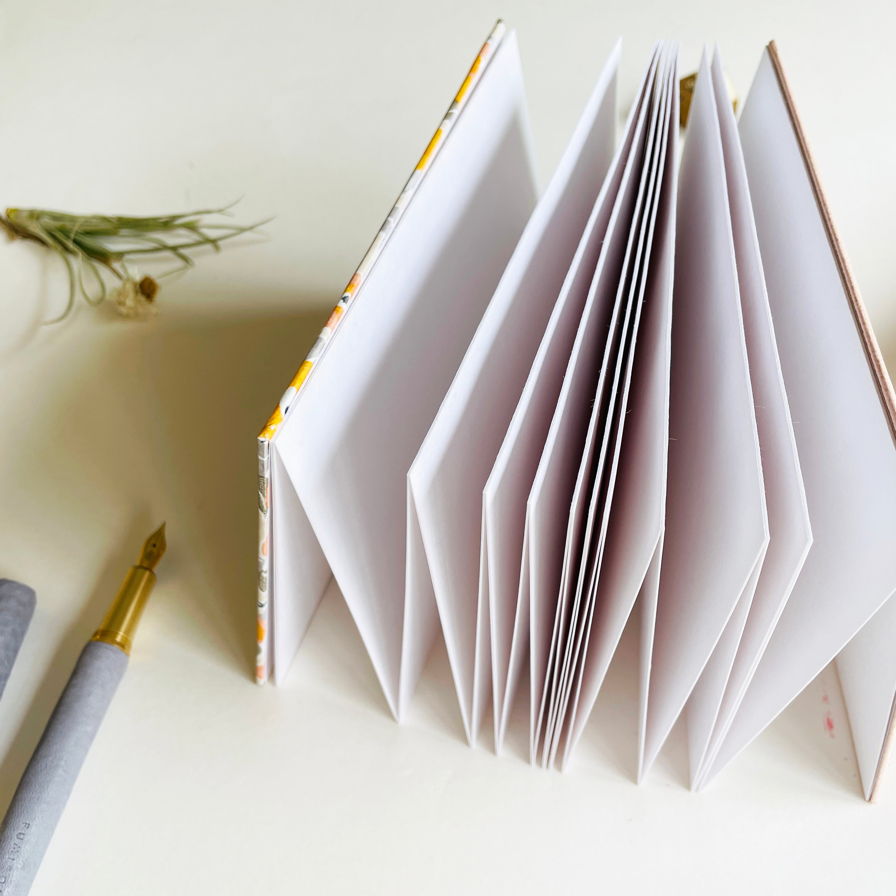 Shogadou Japanese Accordion Book - Goen Chic – niconeco zakkaya