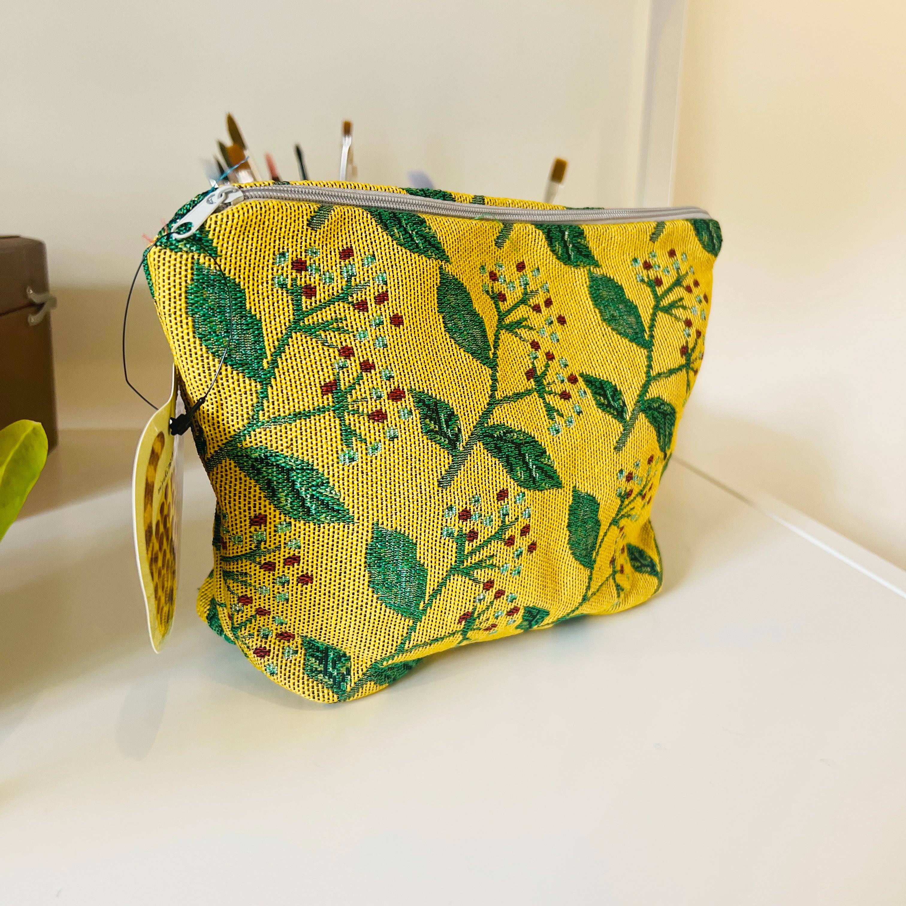 Miyuki Matsuo Woven Travel Pouch - Sankirai – niconeco zakkaya