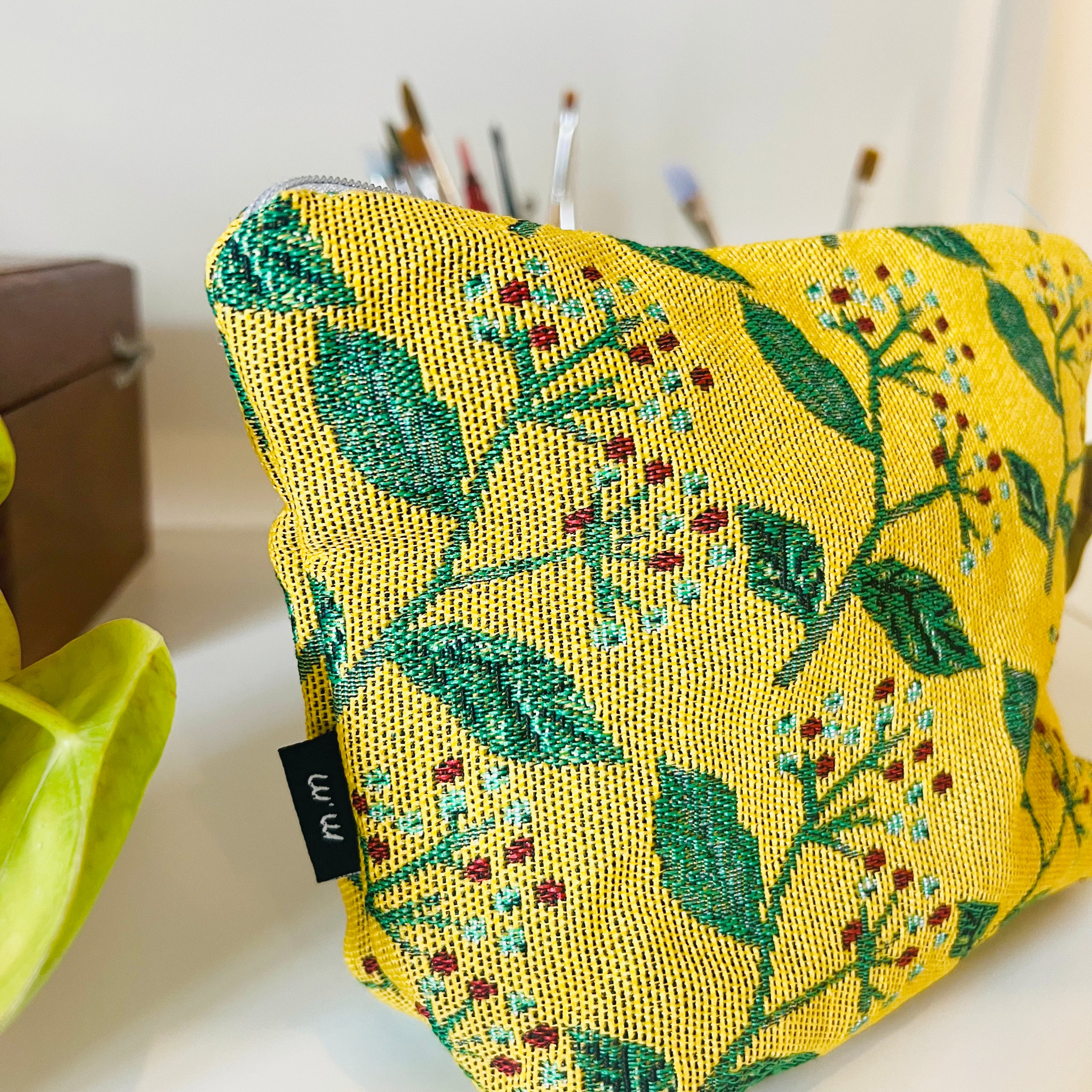 小物 miyuki Miyuki Matsuo Woven Travel Pouch - Sankirai – niconeco zakkaya