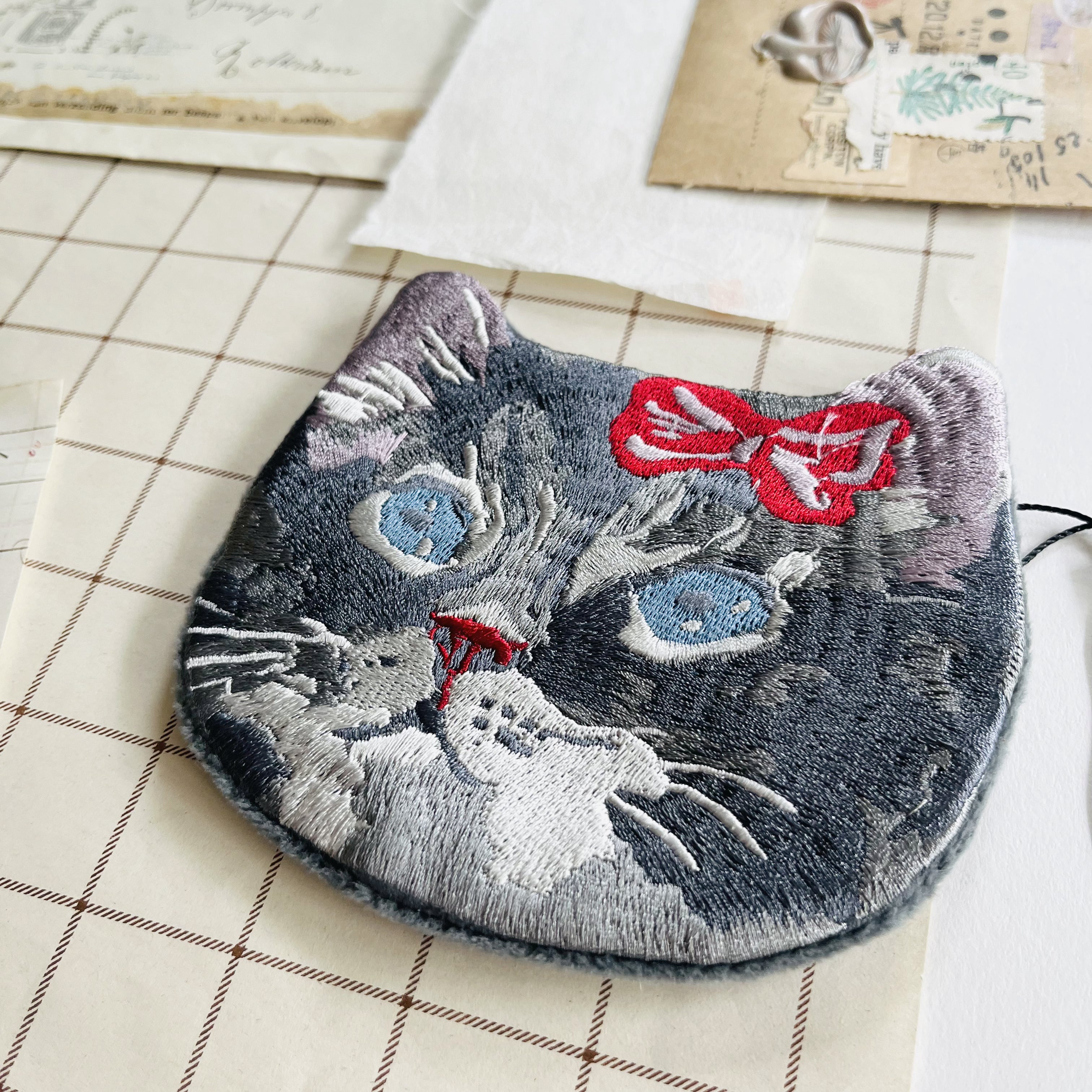 Nathalie Lété Embroidered Pouch - Gray Cat – niconeco zakkaya