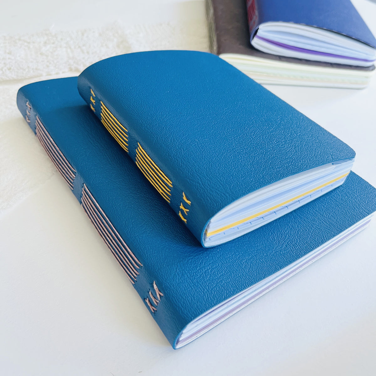 Paper Chain Handsewn Notebook - Blue – niconeco zakkaya
