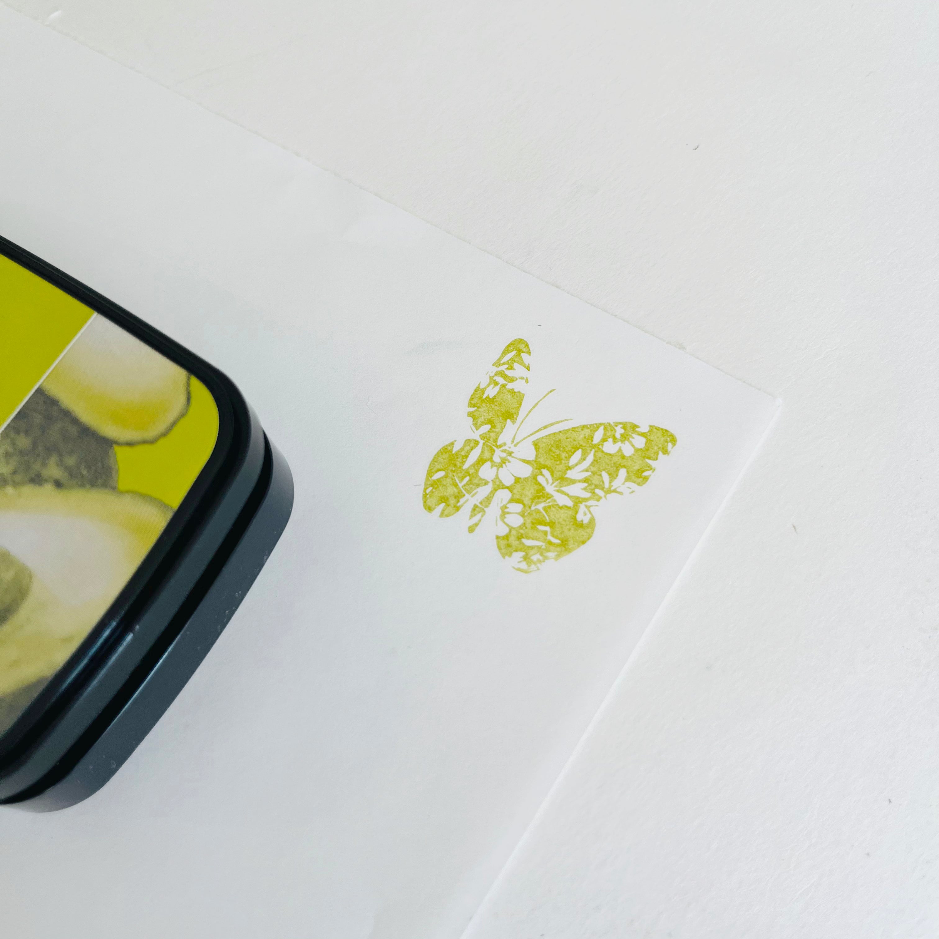 Tsukineko Versafine Clair Pigment Ink - Avocado – niconeco zakkaya