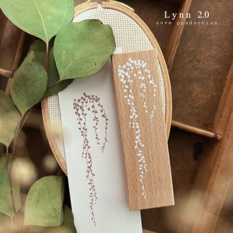 Nove Lynn 2.0 Rubber Stamp Collection - String of Pearls (long)