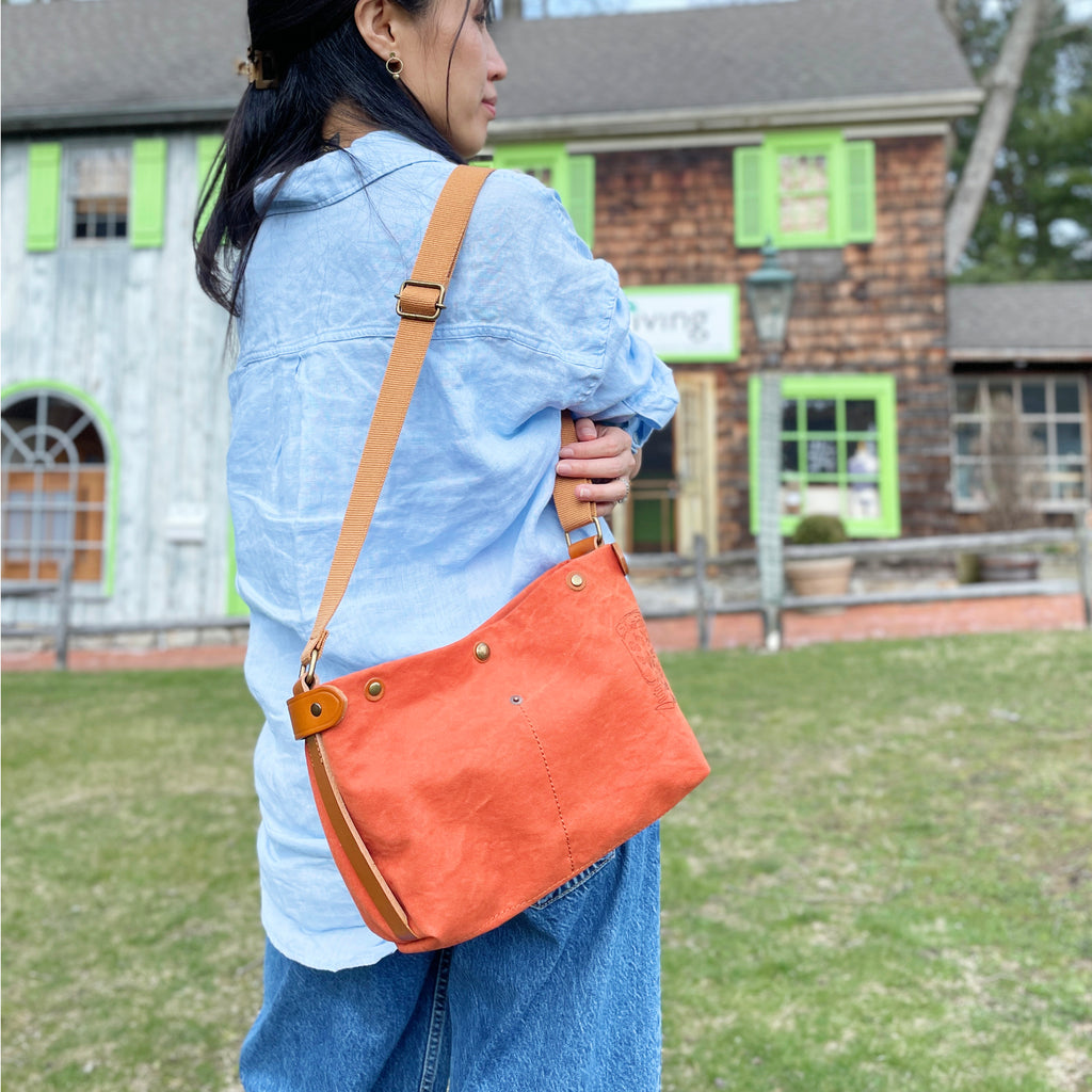 Pre-order Suolo Shoulder Bag - Orange